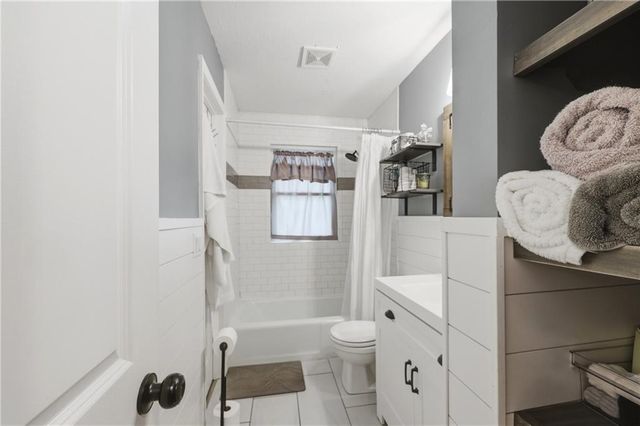 202 Meade Street, Liberty, MO 64068