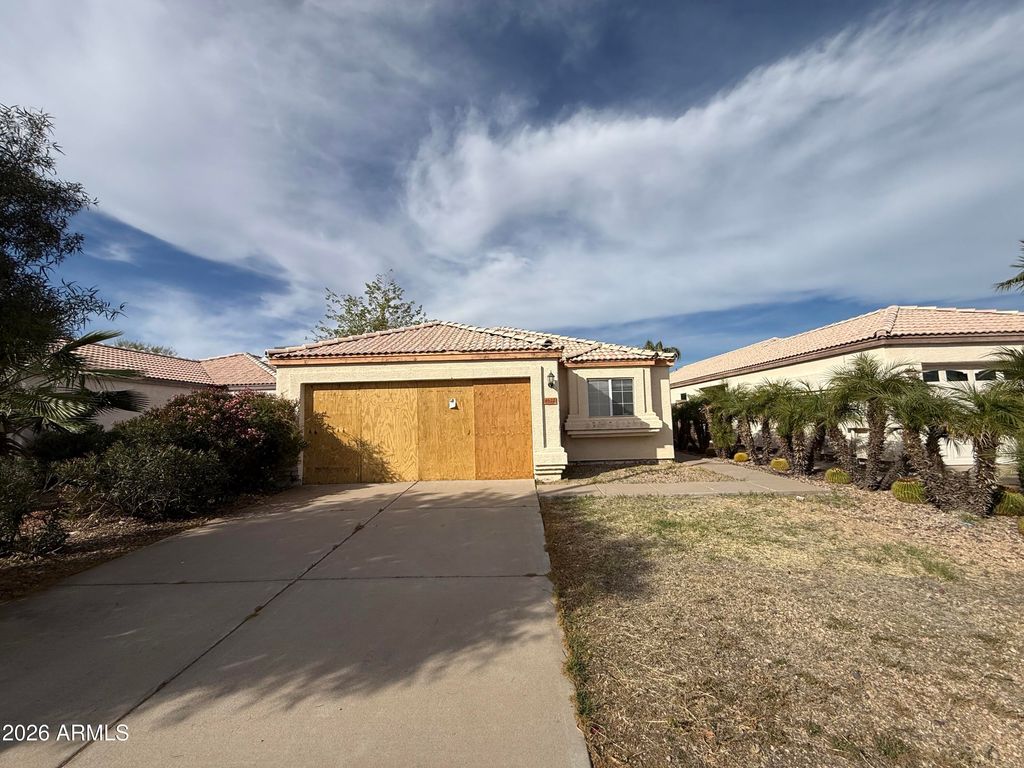 4622 E GROVERS Avenue, Phoenix, AZ 85032