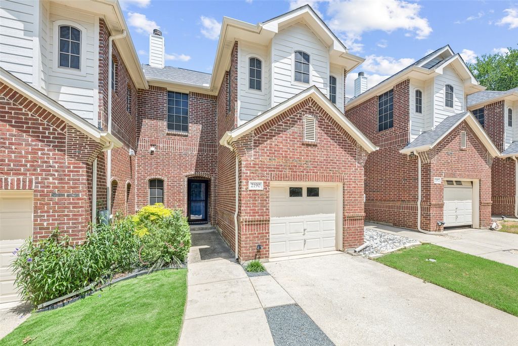 2190 McPherson Drive, Grapevine, TX 76051 — photo 2