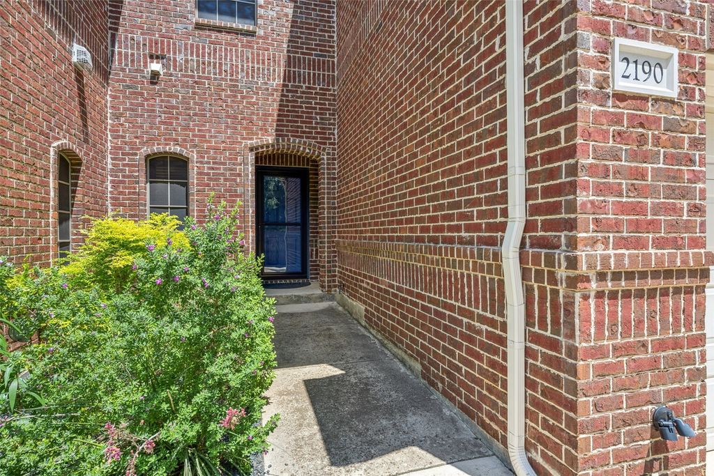 2190 McPherson Drive, Grapevine, TX 76051 — photo 3