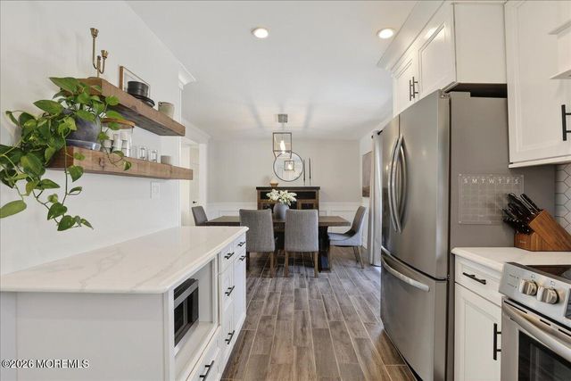 21 Throop Avenue, Monroe, NJ 08831