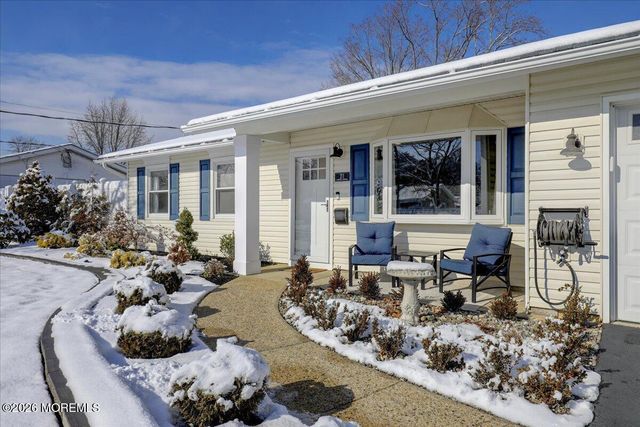 21 Throop Avenue, Monroe, NJ 08831