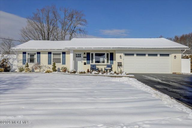 21 Throop Avenue, Monroe, NJ 08831