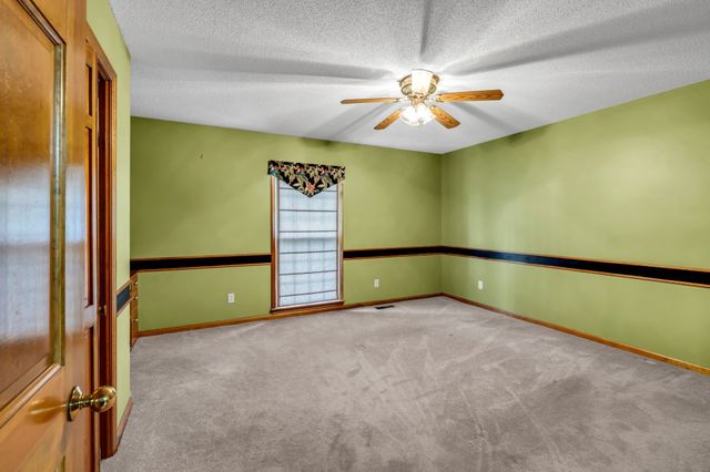 28 Ok Rd, Lawrenceburg, TN 38464