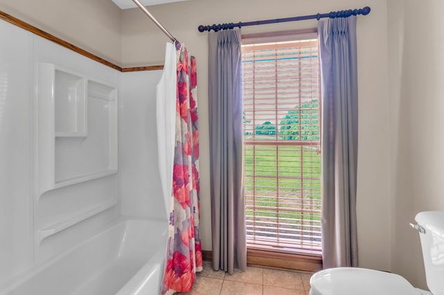 28 Ok Rd, Lawrenceburg, TN 38464