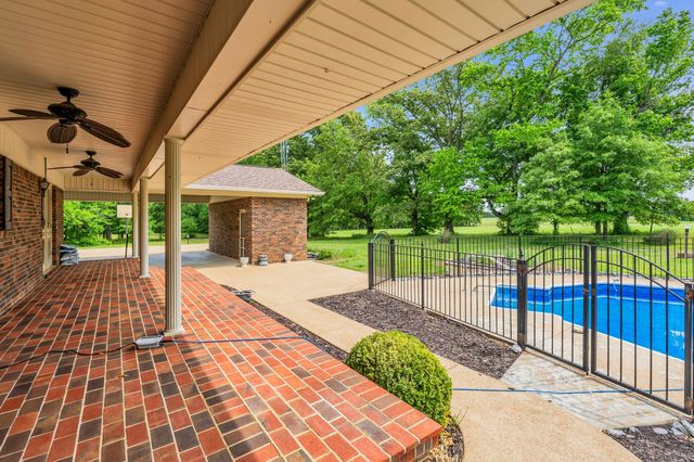 28 Ok Rd, Lawrenceburg, TN 38464