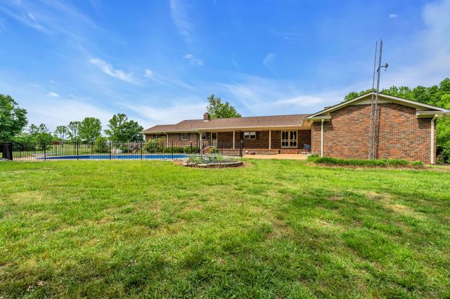 28 Ok Rd, Lawrenceburg, TN 38464