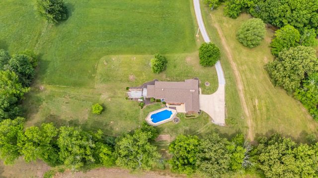 28 Ok Rd, Lawrenceburg, TN 38464