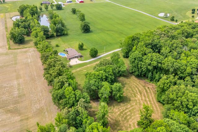 28 Ok Rd, Lawrenceburg, TN 38464