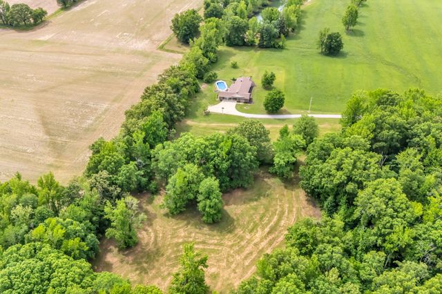 28 Ok Rd, Lawrenceburg, TN 38464