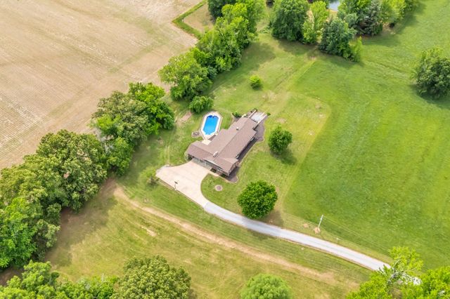28 Ok Rd, Lawrenceburg, TN 38464