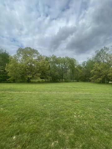 28 Ok Rd, Lawrenceburg, TN 38464