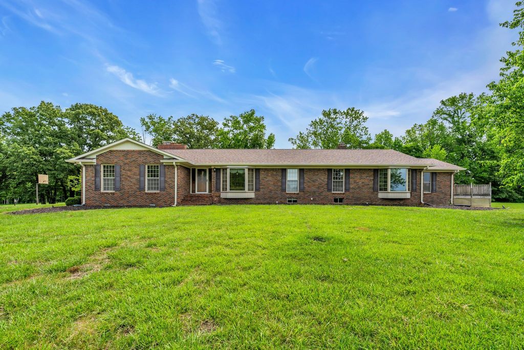 28 Ok Rd, Lawrenceburg, TN 38464