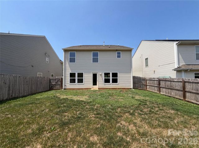 2534 Stream Bank Drive, Charlotte, NC 28269