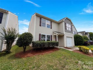 2534 Stream Bank Drive, Charlotte, NC 28269