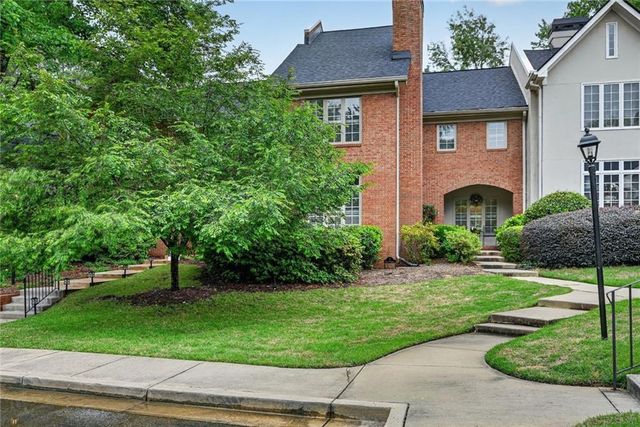 3 Paces West Terrace NW, Atlanta, GA 30327