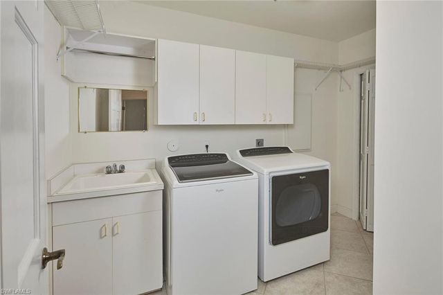 2405 Hidden Lake DR 4705, Naples, FL 34112