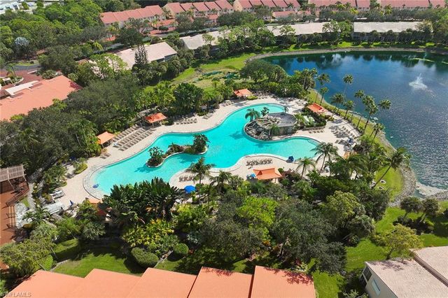 2405 Hidden Lake DR 4705, Naples, FL 34112