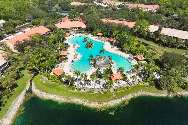 2405 Hidden Lake DR 4705, Naples, FL 34112