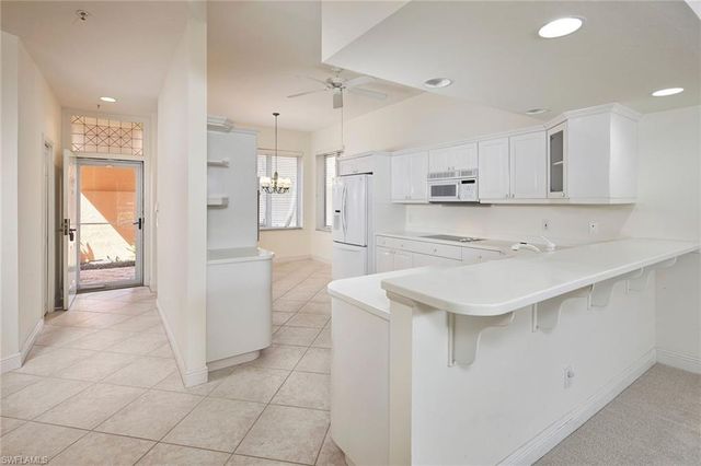 2405 Hidden Lake DR 4705, Naples, FL 34112