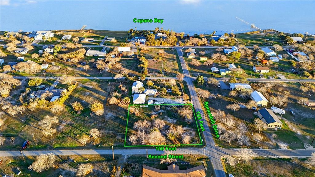 402 Second St, Bayside, TX 78340 — exterior