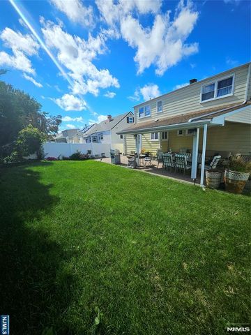136 Isabelle Street, Metuchen, NJ 08840