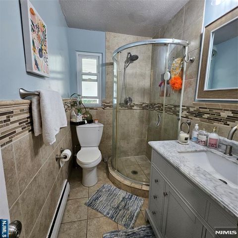 136 Isabelle Street, Metuchen, NJ 08840