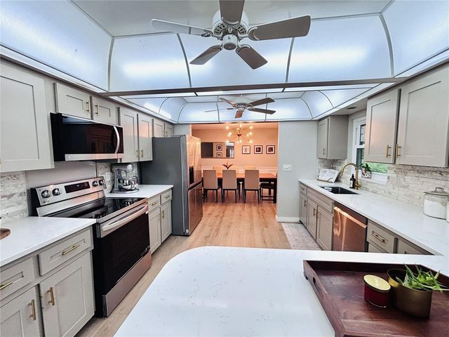 4033 W 13, Bradenton, FL 34205