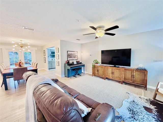4033 W 13, Bradenton, FL 34205