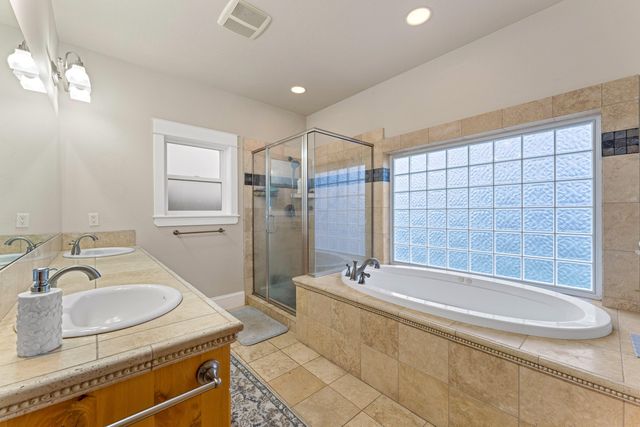 1653 Kentucky Court, Central Point, OR 97502