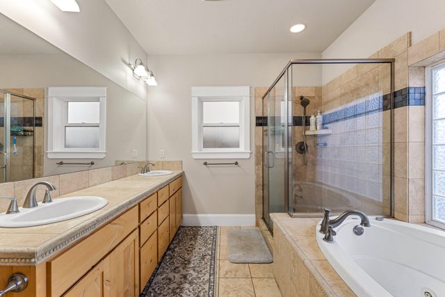 1653 Kentucky Court, Central Point, OR 97502