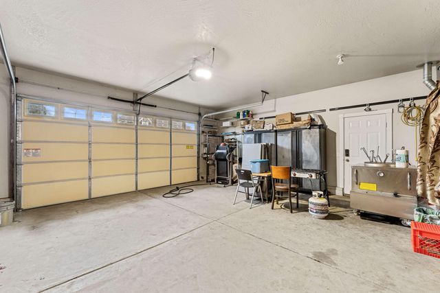 1653 Kentucky Court, Central Point, OR 97502