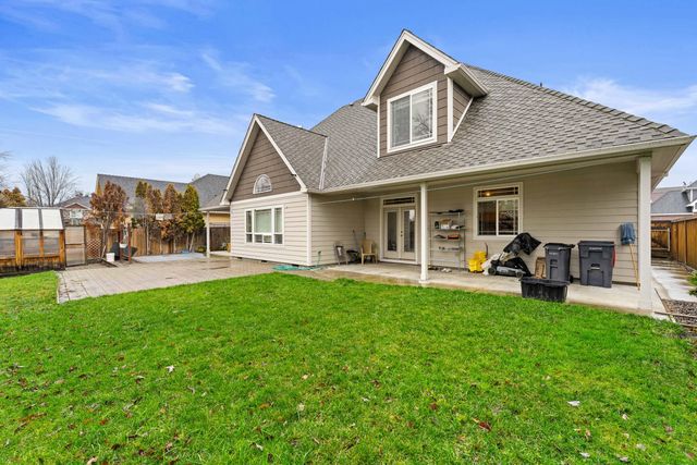 1653 Kentucky Court, Central Point, OR 97502