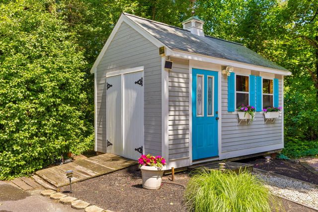 25 Indian Pond Road, Kingston, MA 02364