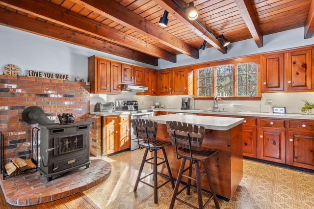 25 Indian Pond Road, Kingston, MA 02364