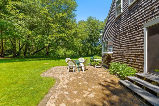 25 Indian Pond Road, Kingston, MA 02364