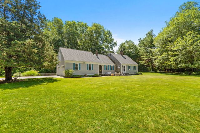 25 Indian Pond Road, Kingston, MA 02364