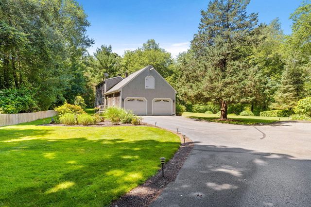 25 Indian Pond Road, Kingston, MA 02364