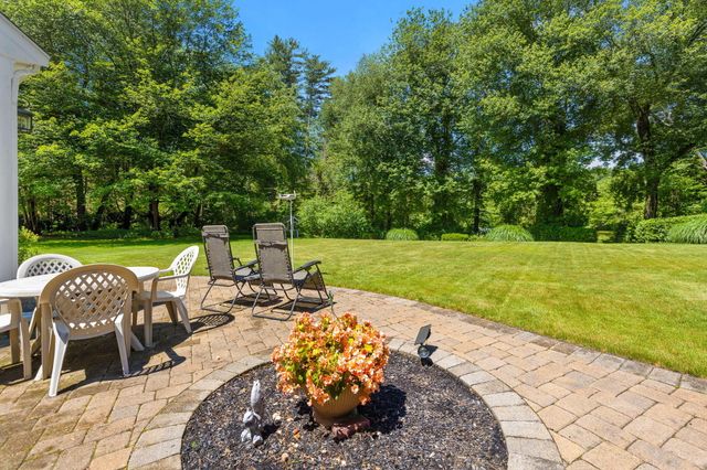 25 Indian Pond Road, Kingston, MA 02364