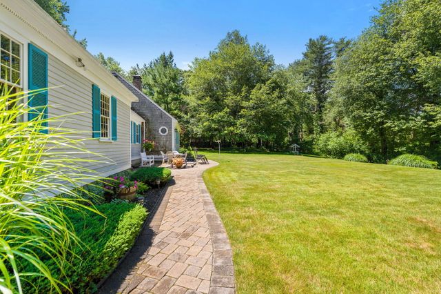 25 Indian Pond Road, Kingston, MA 02364