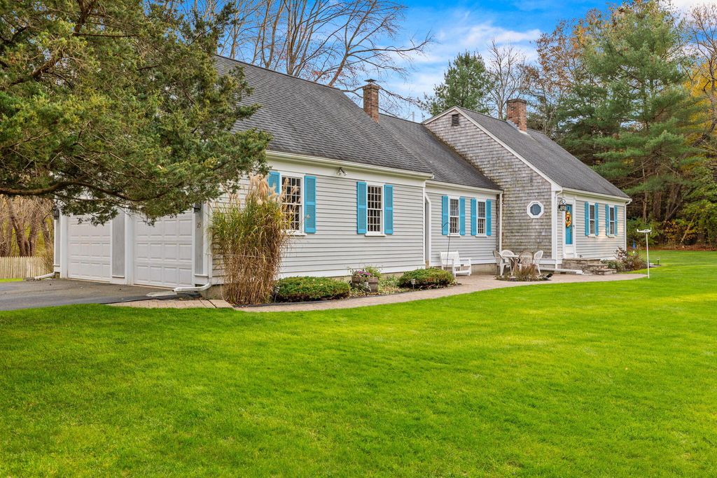 25 Indian Pond Road, Kingston, MA 02364