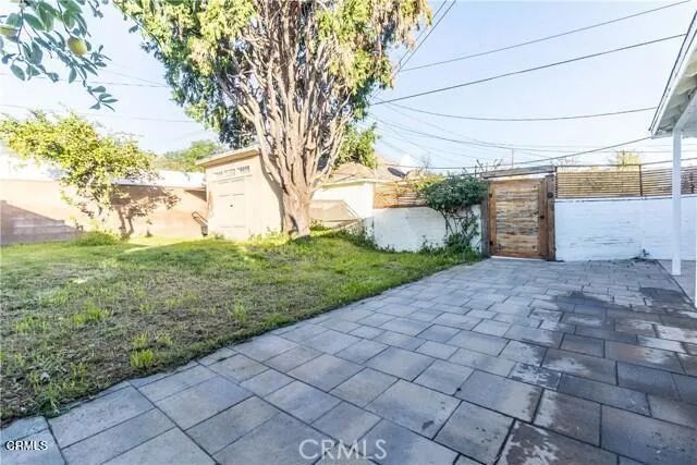412 S Kenneth Road, Burbank, CA 91501