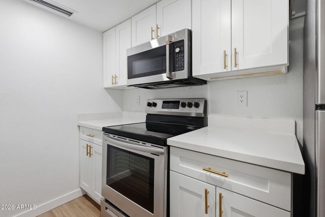 8888 N 47TH Avenue 153, Glendale, AZ 85302