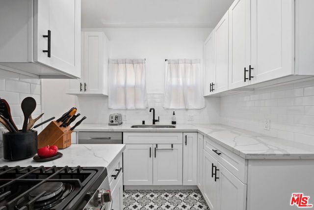1270 N Hayworth Avenue, West Hollywood, CA 90046