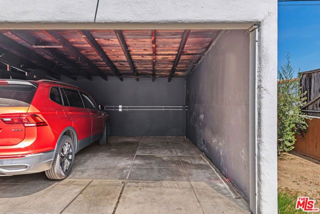 1270 N Hayworth Avenue, West Hollywood, CA 90046