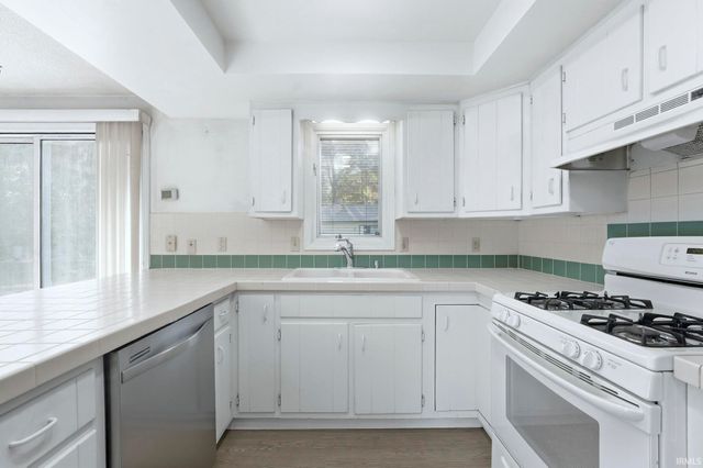 6711 Sullivans Court, Fort Wayne, IN 46835