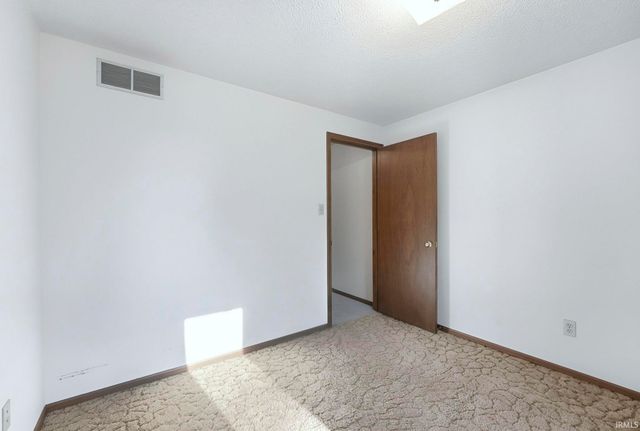 6711 Sullivans Court, Fort Wayne, IN 46835