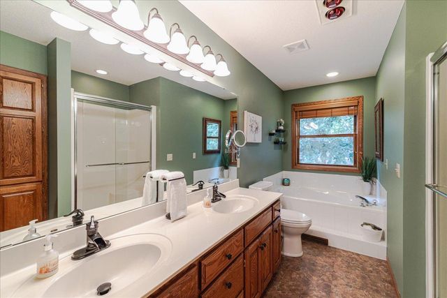 5903 Bryant Lane, Inver Grove Heights, MN 55076