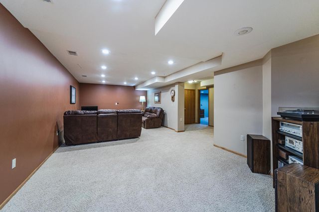 5903 Bryant Lane, Inver Grove Heights, MN 55076