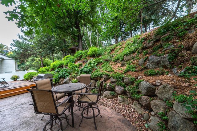 5903 Bryant Lane, Inver Grove Heights, MN 55076